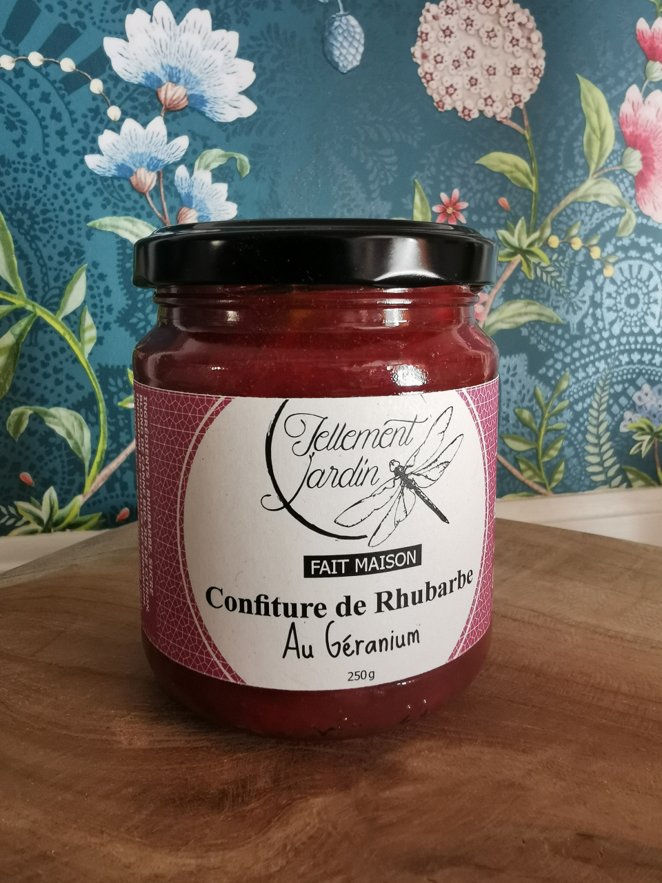 Confiture de rhubarbe au géranium 250 g Tellement Jardin Locavor fr