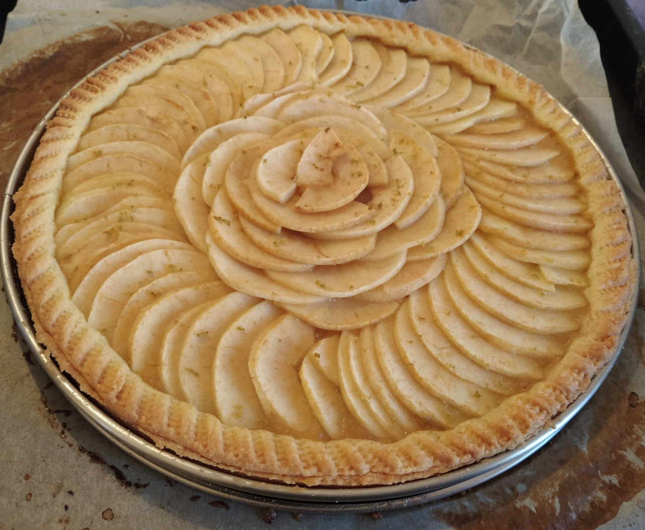 Tarte Aux Pommes U P Tits D Lices Locavor Fr