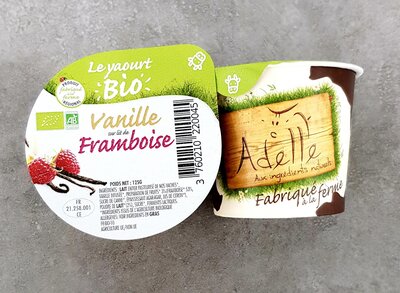 Yaourt fermier adelle à la vanille sur lit d