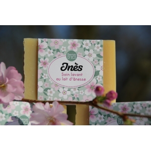 Inès, soin lavant au lait d'ânesse