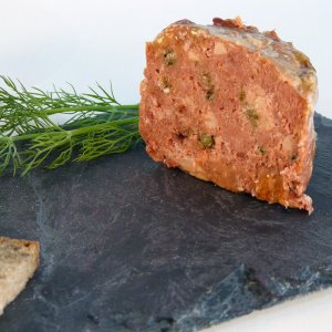 Terrine de canard au poivre vert conserve