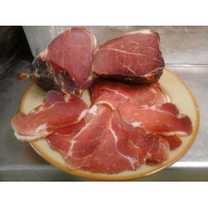 Noix d'épaule séchée fumée tranc