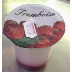 Yaourt nature sur coulis : framboise (2x125g.)