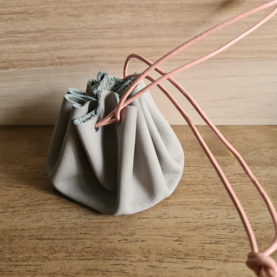 Bourse en cuir gris/ vieux rose