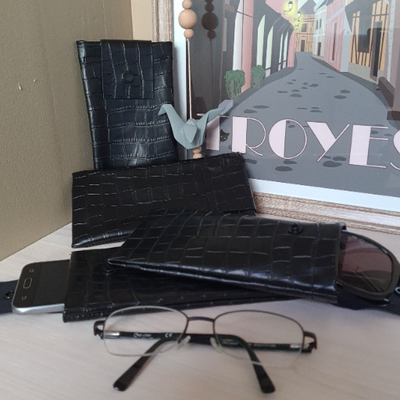 étui à lunette ou smartphone croco noir