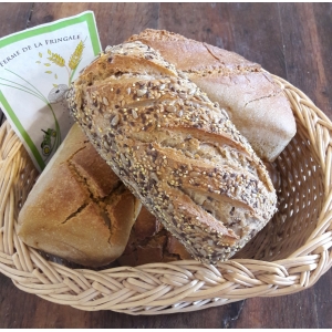 Pain 500g de petit epeautre aux graines