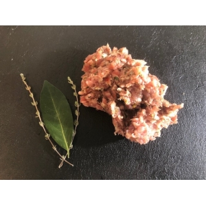 Chair à saucisse aux herbes