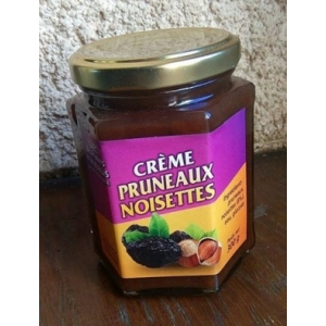 Crème de pruneaux-noisettes