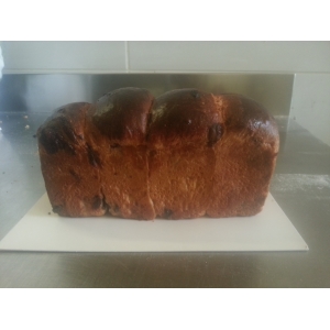 Grosse brioche au chocolat bio