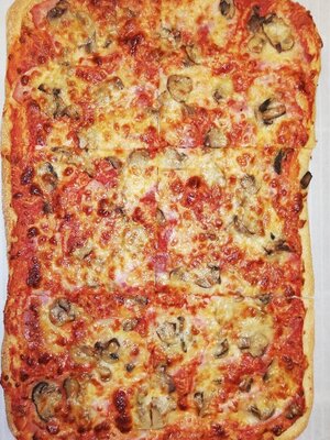 Pizza  jambon-champignons  (pour 6 parts)