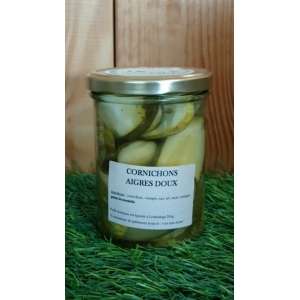 Cornichons aigres doux