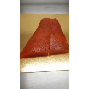 Sashimis de saumon fume confit islandais aux baies roses