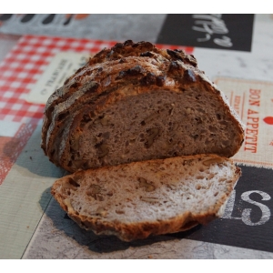 Pain au noix tranche