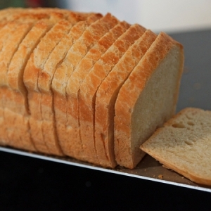 *pain de mie nature tranché