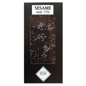 Tablette gourmande chocolat noir/sésame torréfié