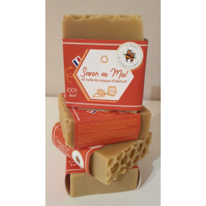 Savon au miel et huile de noyaux d’abricot