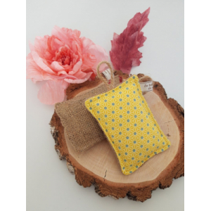 Eponge en toile de jute jaune