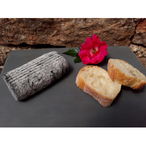 Bûche cendrée de chèvre