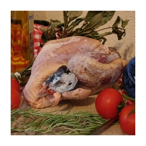 Pintade de notre ferme découpée