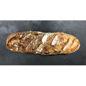 Pain miel-figues-abricots tranché