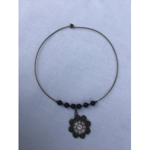 Ras du cou rigide fantaisie 3