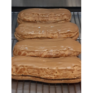 éclair au café