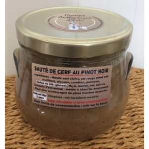 Sauté de cerf au pinot noir