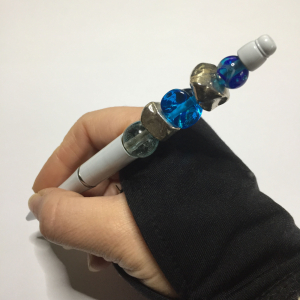 Stylo blanc avec perles murano