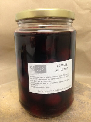 A table - cerises au sirop