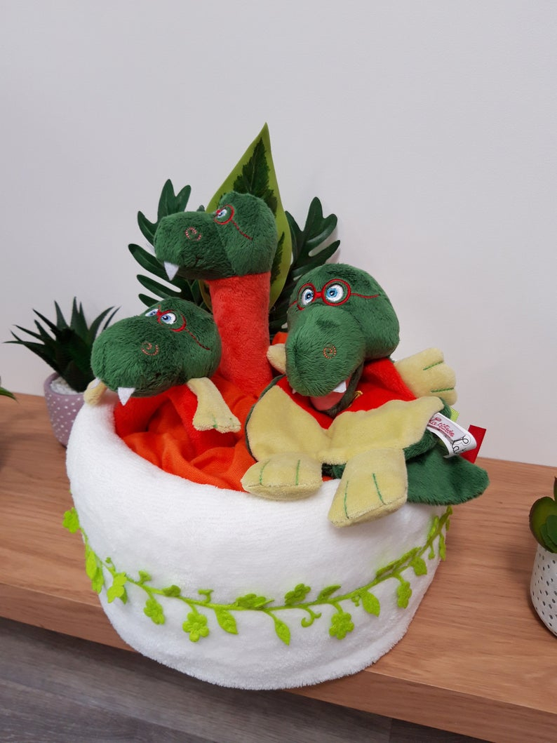 Famille Dragon Gateau De Couch 1 U La Baby Shower De Maman Locavor Fr