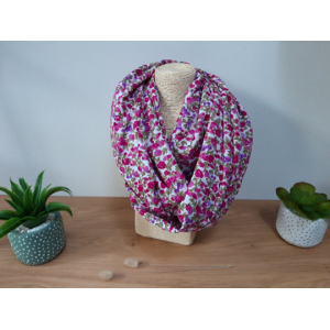 Double tour de cou fleur rose été