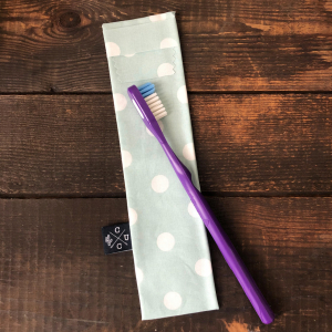Pochette brosse à dents - pois vert