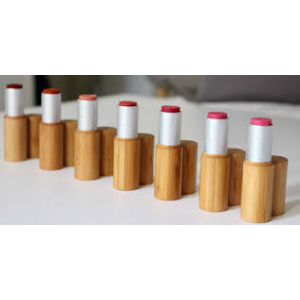 Rouge à lévres corail