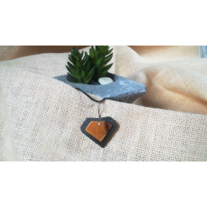 Collier en bois de if et ardoise