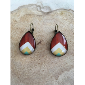 Boucles dormeuses goutte bois