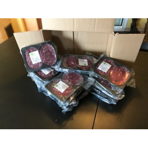 Colis de hachés de viande bovine assaisonnée.