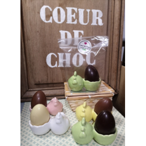 Paques coquetier poule oeuf blanc