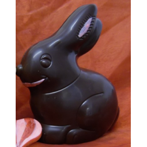 Grand lapin de pâques chocolat noir
