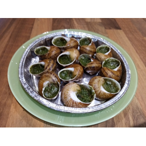 Assiette de 12 escargots en coquille