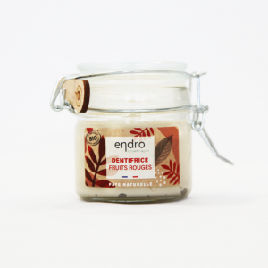 Dentifrice en pâte aux fruits rouges