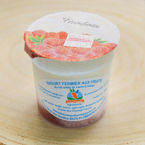1 yaourt à la confiture de framboise