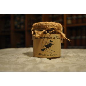 Préparation de fruits abricots au curcuma