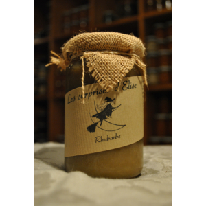 Préparation de fruits à la rhubarbe