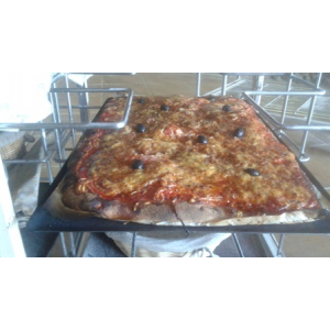 Demi plaque de pizza pour 4 personnes