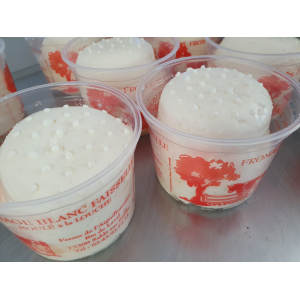 Fromage blanc faisselle moulé à la louche