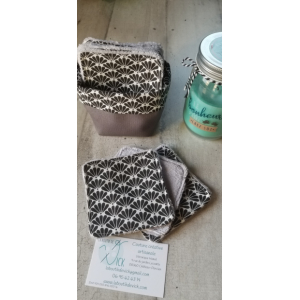 Lot 5 lingettes noir blanc + panier assorti