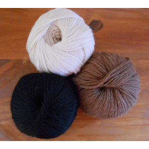 Pelote en laine d'alpaga suri noire