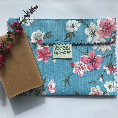 Pochette imperméable pour le savon