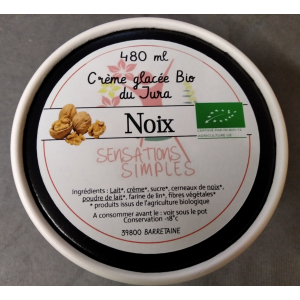 Crème glacée à la noix du jura