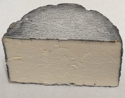 Tomme fraîche cendrée (chèvre)